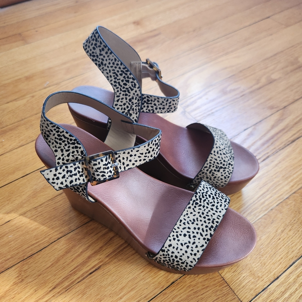 Platform summer sandal